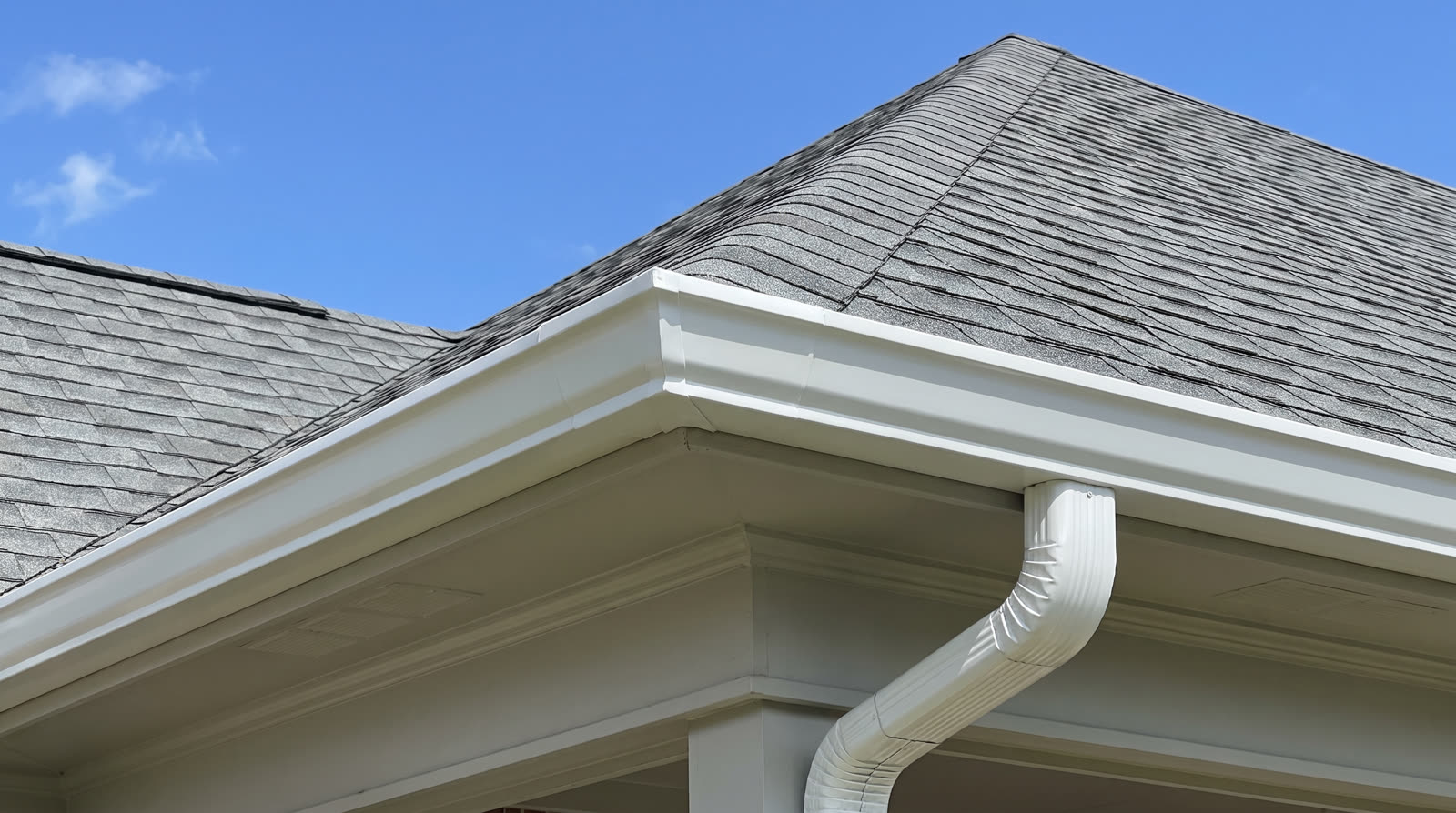 Seamless Gutters & Guards